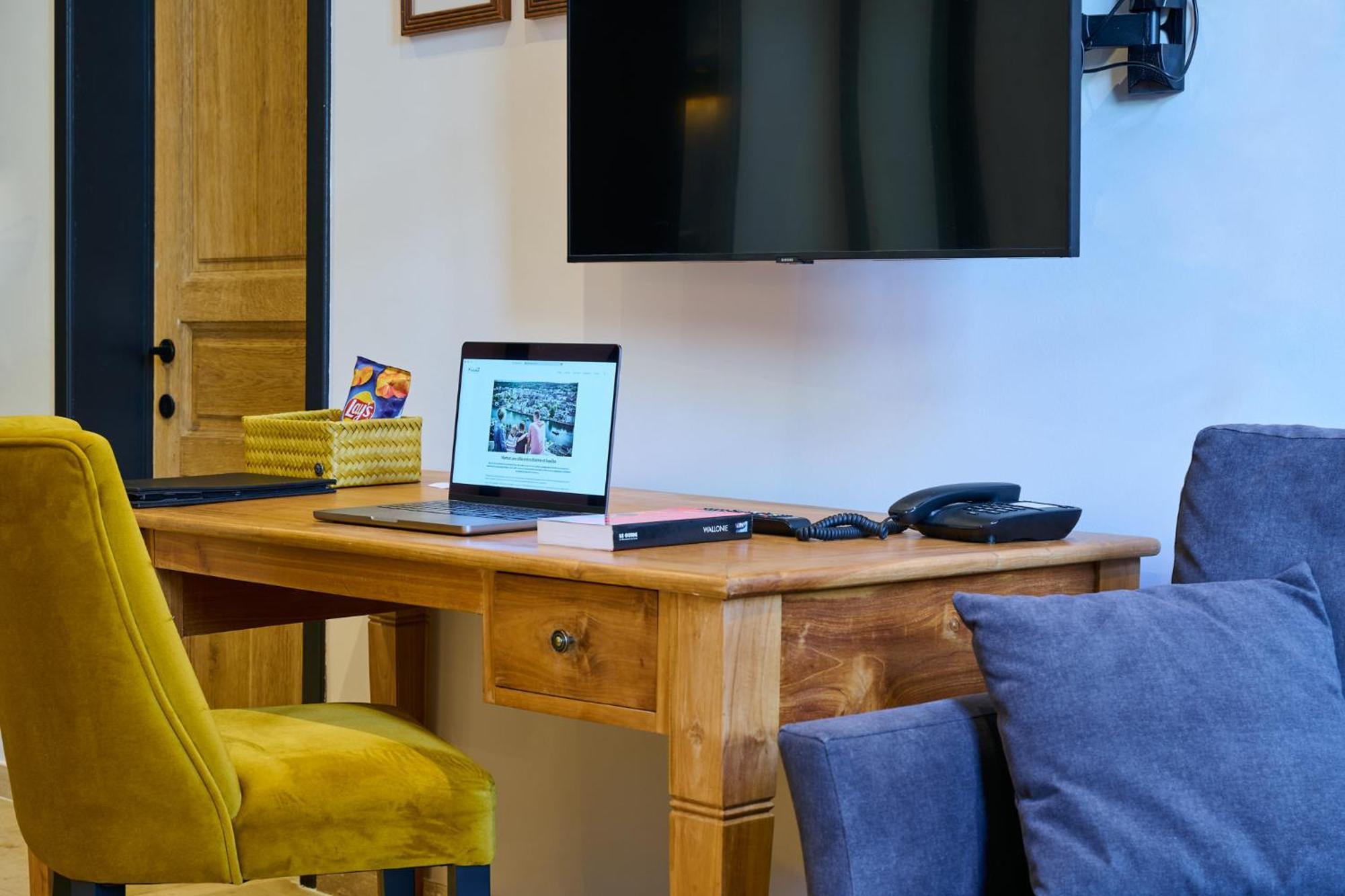 Les Tanneurs Hotel Намюр Екстериор снимка